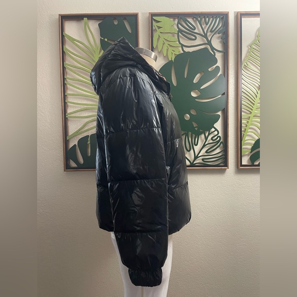 Alice and Olivia Durham Reversible Puffer Black Hoodie Jacket - Picture 12 of 16